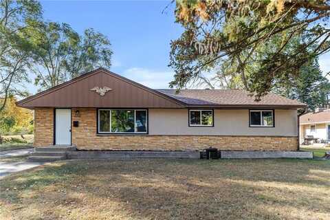 6237 Lee Avenue N, Brooklyn Center, MN 55429