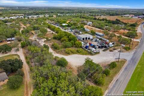 16825 interstate 35, Atascosa, TX 78002