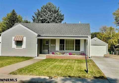 1520 Q STREET, Gering, NE 69341