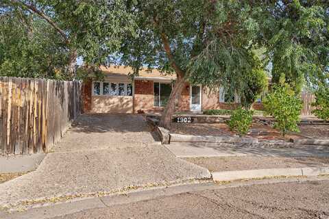 1902 Sombra Court, Santa Fe, NM 87505