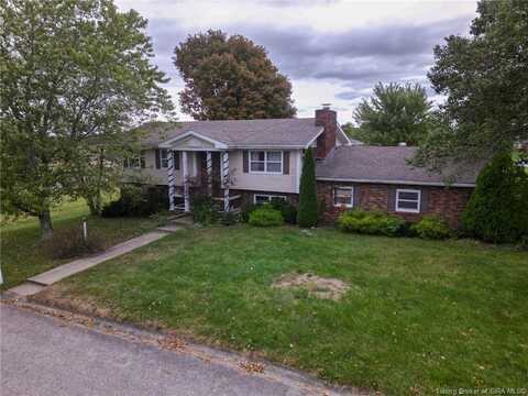 113 E Hillcrest Drive, Salem, IN 47167