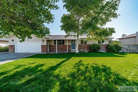 2409 Briarcliff Avenue, Idaho Falls, ID 83404