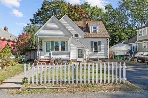 39 Church Avenue, Warwick, RI 02889