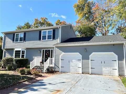 2 Carlo Court, Cranston, RI 02921