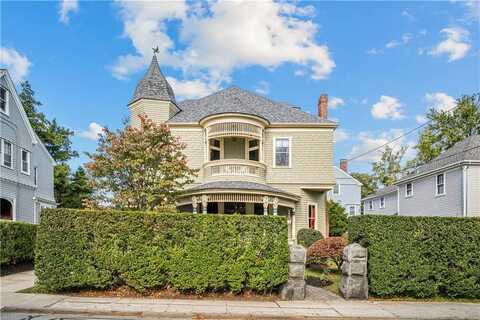 68 Kay Street, Newport, RI 02840