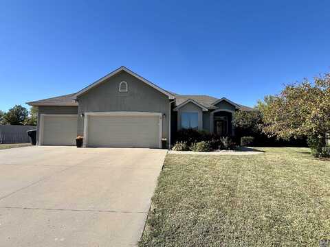 2631 SW Windermere CT, Topeka, KS 66614