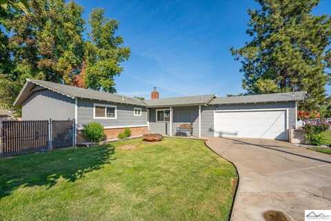 350 La Bray Avenue, Red Bluff, CA 96080