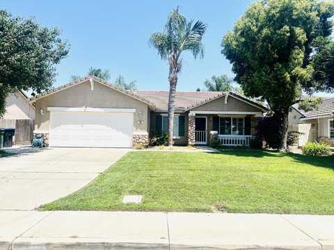 208 N Manzanita Street, Visalia, CA 93292