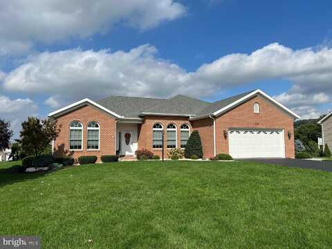 6836 LYTHAM LANE, FAYETTEVILLE, PA 17222