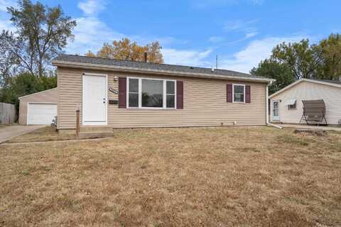 1644 Woodmayr Drive, Waterloo, IA 50701