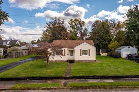 1086 Park St, Sharon, PA 16146