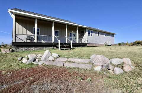 12869 N 387th Avenue, Aberdeen, SD 57401