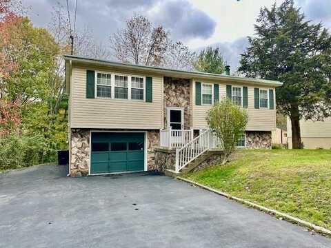 121 RIMVIEW DRIVE, BECKLEY, WV 25801