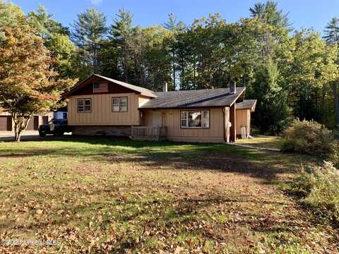 2229 Call Street, Lake Luzerne, NY 12846