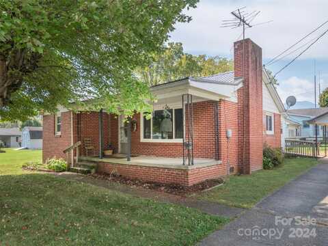 49 Seventh Street, Waynesville, NC 28786