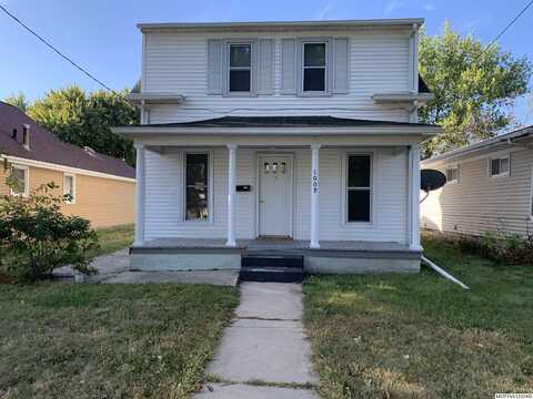 1009 6th SW, MASON CITY, IA 50401