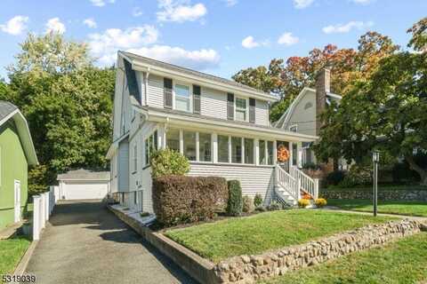 31 Payne Ave, Midland Park Boro, NJ 07432