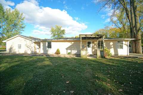 2551 E Sandy Drive, Warsaw, IN 46580