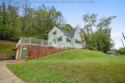 400 Kanawha Avenue, Clendenin, WV 25045