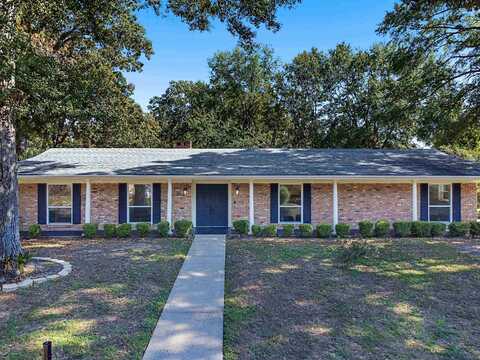 1906 Wood Place, Longview, TX 75601