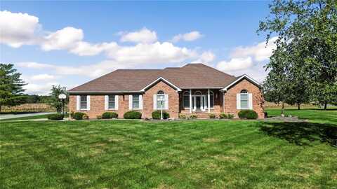 5213 White Oak Drive, Smithton, IL 62285