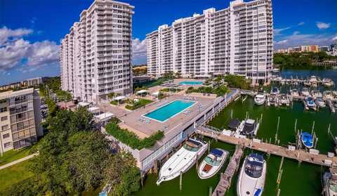 18011 Biscayne Blvd, Aventura, FL 33160