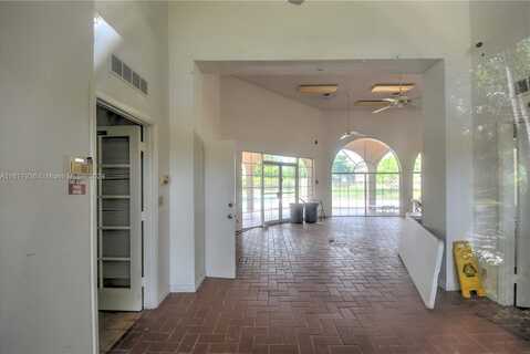 8630 SW 3rd St, Pembroke Pines, FL 33025