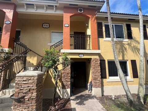 930 NE 33rd Terr, Homestead, FL 33033