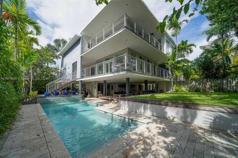 701 Fernwood Rd, Key Biscayne, FL 33149