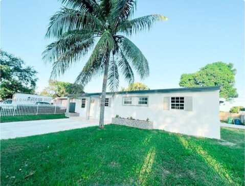 18555 NW 22nd Ave, Miami Gardens, FL 33056