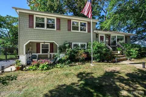 53 W Concourse W, Keyport, NJ 07735