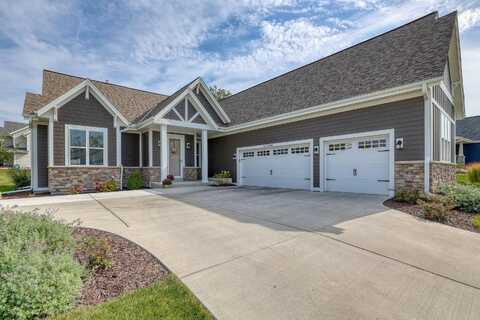 W237n6946 Ancient Oaks Ct, Sussex, WI 53089