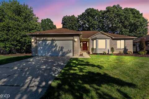 48258 Thorncroft, Macomb, MI 48044