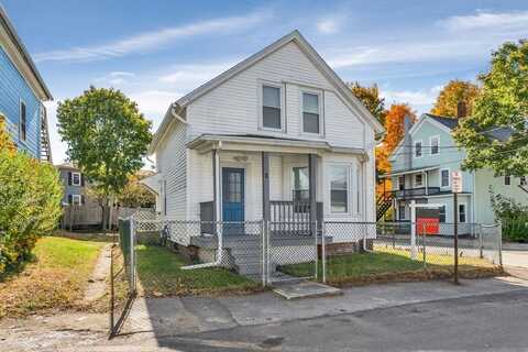 8 Wall St, Webster, MA 01570