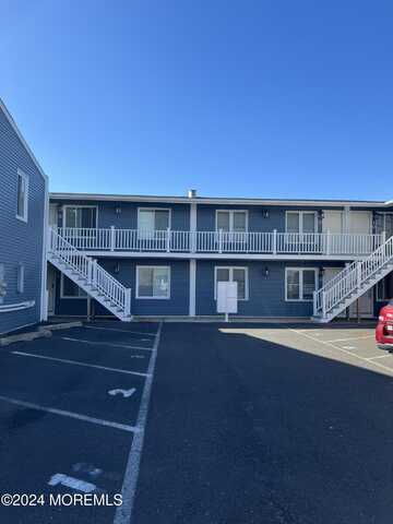 303 Sumner Avenue, Seaside Heights, NJ 08751