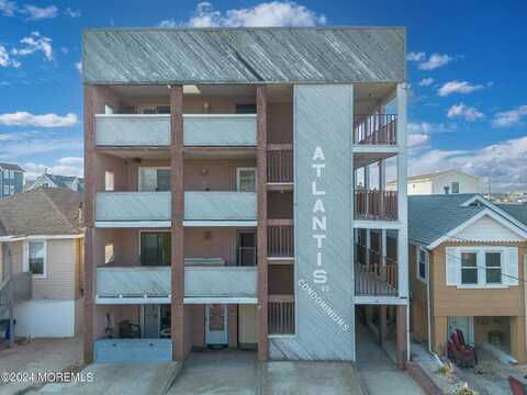 35 Carteret Avenue, Seaside Heights, NJ 08751