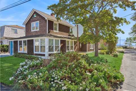 57 Front Street, South Jamesport, NY 11970