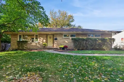 845 Tulip Lane, Naperville, IL 60540