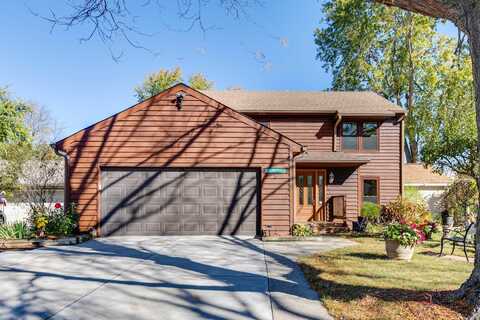 8 Debill Court, Vernon Hills, IL 60061