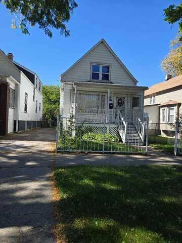 8546 S Lowe Avenue, Chicago, IL 60620