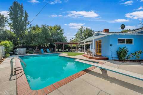 5624 Faust Avenue, Woodland Hills, CA 91367