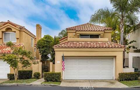 66 Cormorant Circle, Newport Beach, CA 92660