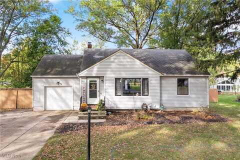 215 Southwood Drive, Elyria, OH 44035