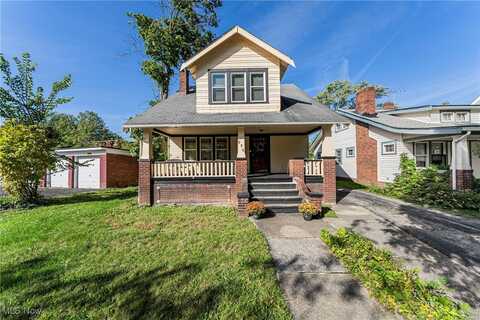 956 Nobleshire Road, Cleveland Heights, OH 44121