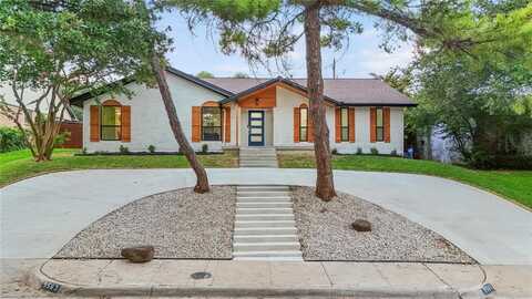 9563 Crestedge Drive, Dallas, TX 75238