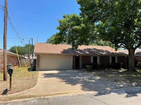 4109 Spring Brook Drive, Arlington, TX 76001