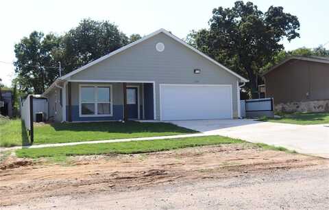 324 W Labadie Avenue, De Leon, TX 76444