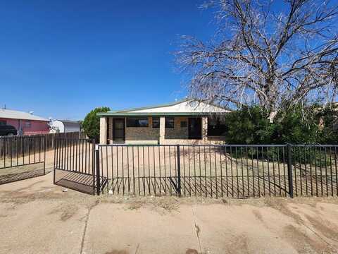 911 Snyder St, Odessa, TX 79761