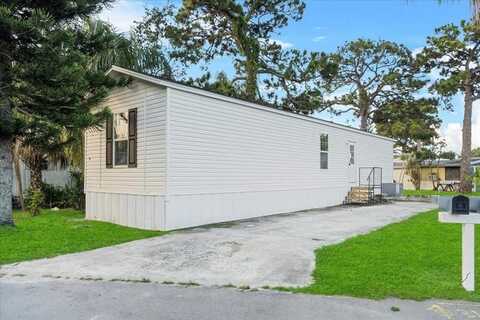 11240 N Northwood Drive, Inglis, FL 34449