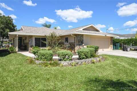 220 SE 2nd Place, Crystal River, FL 34429